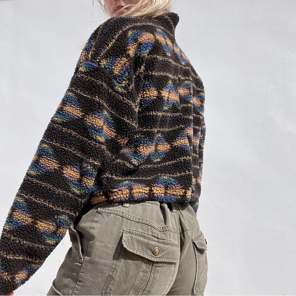 UO half zip vintage sweater, retro pattern Size M, fleece - Picture 5 of 7